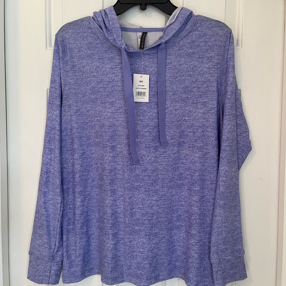 Hooded shirt